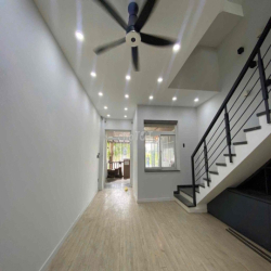 NHÀ PHỐ KẾT HỢP VỪA Ở - KINH DOANH VỊ TRÍ ĐẶC BIỆT