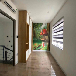 NHÀ PHỐ KẾT HỢP VỪA Ở - KINH DOANH VỊ TRÍ ĐẶC BIỆT