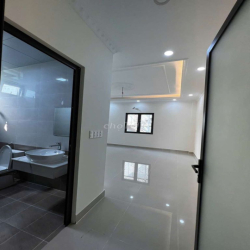 nhà đẹp 5 x 20 có 5pn 5wc sân thượng gần siêu thị eon