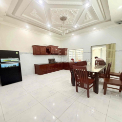 🌻C.G - CHO THUÊ NHÀ 2 LẦU CÓ NỘI THẤT ĐƯỜNG SỐ 9 KDC HỒNG PHÁT