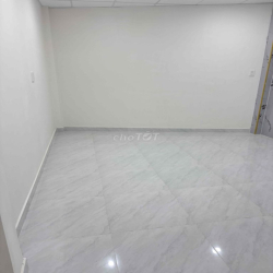Nhà mặt tiền hẻm xe tải  Đuong Phạm Hùng chính chủ cho thuê.