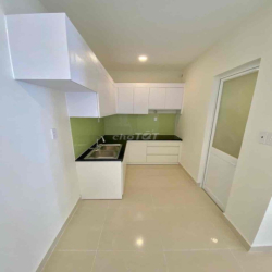 cần cho thuê 3 PN 2 WC nhà trống giá 8tr/ tháng