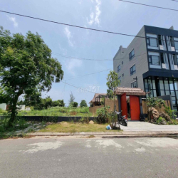 Cho thuê 180m đất ngang 10m MT đường Trần Sâm sát KS 5* Goldenbay ĐN