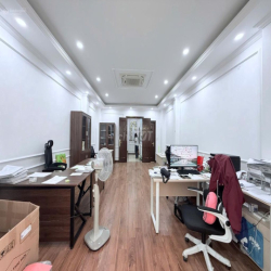 Nhà ngõ 3 Phạm Tuấn Tài - DT 60M x 6 Tầng mới ,Thang Máy, ĐH, ngõ ô tô