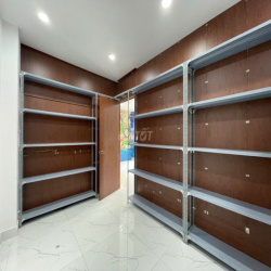 Cho thuê văn phòng góc 2 mặt tiền đường lớn giá 14tr - Vạn Phúc City