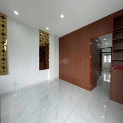 Cho thuê văn phòng góc 2 mặt tiền đường lớn giá 14tr - Vạn Phúc City