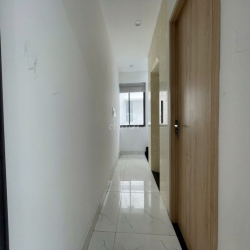 Cho thuê văn phòng góc 2 mặt tiền đường lớn giá 14tr - Vạn Phúc City