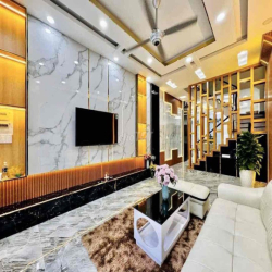 Cho Thuê Nhà Mới DT 230m2 1Trệt 3Lầu 4Pn 5Wc Sẵn Nội Thất Mới Đẹp