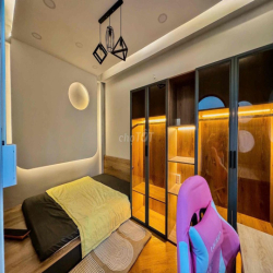 CĂN HỘ 2PN CỬA SỔ TRỜI , Giặt Và SẤY FREE , Xe Free