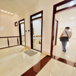 CHO THUÊ NHÀ PHỐ THƯƠNG MẠI CITYLAND PARK HILLS_HẦM 4 TẦNG_MÁY LẠNH