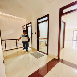 CHO THUÊ NHÀ PHỐ THƯƠNG MẠI CITYLAND PARK HILLS_HẦM 4 TẦNG_MÁY LẠNH