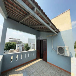 Nhà Rộng Đẹp 1 Trệt 2 Lầu ĐHT 02