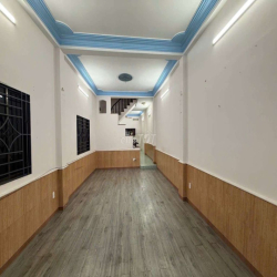 Nhà Rộng Đẹp 1 Trệt 2 Lầu ĐHT 02