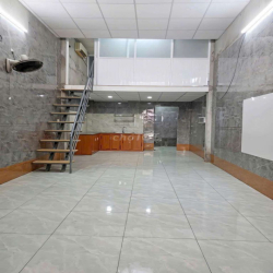 Nhà 5m thông. 4*17. gác lửng. xe hơi vào nhà 