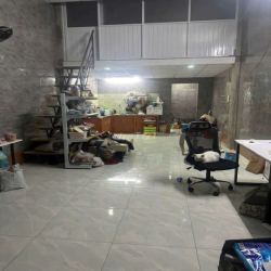 Nhà 5m thông. 4*17. gác lửng. xe hơi vào nhà 