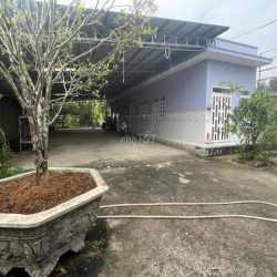 cho thuê nhà vườn 3800m2 ngay chợ Gò Đen Bến Lức  Long An