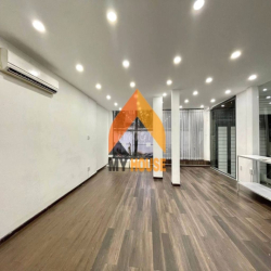 💥HÚ!VILLA THẢO ĐIỀN GIỮA MÙA ĐÔNG LẠNH GIÁ 330M2
