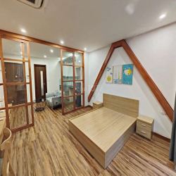 Nhượng  1n1k 45m2 ban công thoáng, đủ đồ, ngõ 148 Trần Duy Hưng