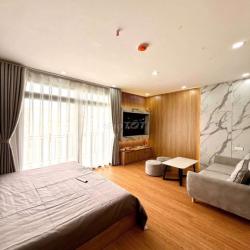 căn hộ studio tầng thượng có sân rộng ngõ 235 yên Hòa