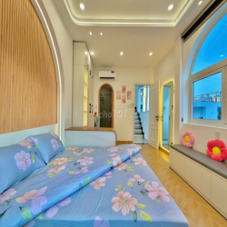 Cho thuê nhà nguyên căn cao cấp Huỳnh Văn Bánh