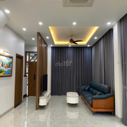 CHO THUÊ BIỆT THỰ ĐƯỜNG NGUYỄN VĂN HƯỞNG FULL NỘI THẤT SANG TRỌNG 