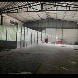 Cho thuê hẻm xe công Trương Công Định 300m giá 30tr