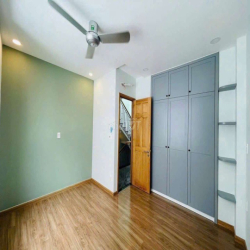 Cho Thuê Nhà Phố Lakeview City 1 Trệt 3 Lầu 4PN 4WC Full Nội Thất 33Tr