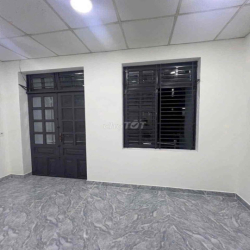 phan huy ít p12 gv , 4,2 x 20 trệt lầu 4pn 2oto tránh nhau