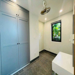Cho Thuê Nhà Phố Lakeview City 1 Trệt 3 Lầu 4PN 4WC Full Nội Thất 33Tr