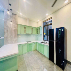 Cho Thuê Nhà Phố Lakeview City 1 Trệt 3 Lầu 4PN 4WC Full Nội Thất 33Tr