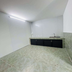 cho thuê nhà nguyên căn 1trêt 1lưng 