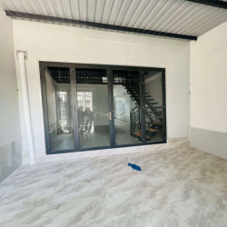 cho thuê nhà nguyên căn 1trêt 1lưng 