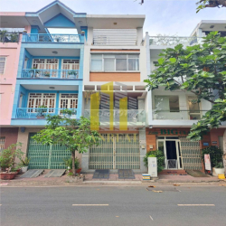 NHÀ ĐỦ NỘI THẤT 2 LẦU 4 PHÒNG NGỦ 5X20 GIÁ 26 TRIỆU