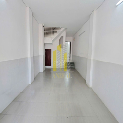 NHÀ ĐỦ NỘI THẤT 2 LẦU 4 PHÒNG NGỦ 5X20 GIÁ 26 TRIỆU