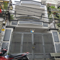 nguyên căn. DT 4x21m đúc 1 lầu có 5pn, 2wc. Đường 5m  thông 