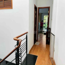 Chính chủ cho thuê mặt tiền kinh doanh, làm văn phòng Cty