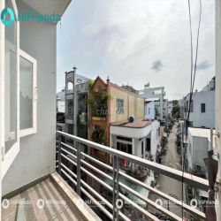 GÁC BAN CÔNG THOÁNG GẦN VĂN LANG - IUH - MÁY LẠNH