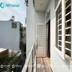 GÁC BAN CÔNG THOÁNG GẦN VĂN LANG - IUH - MÁY LẠNH