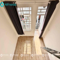 GÁC BAN CÔNG THOÁNG GẦN VĂN LANG - IUH - MÁY LẠNH