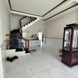 Nhà trệt lầu hẻm Trần Vĩnh Kiết – Giá 5 triệu