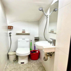 Nhà để kinh doanh giá tốt