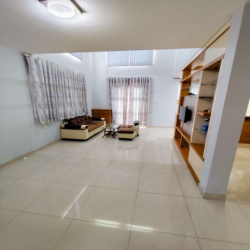 cho thuê nhà biệt thự Long Bình Tân