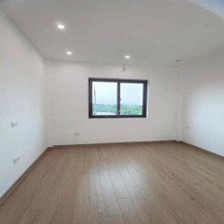 Nhà Phượng Cách 42m2 Đơn Lập 4 tầng Ô tô đỗ cổng giá 3 tỷ 9