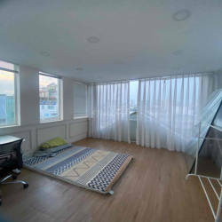 Cho thuê phòng studio Phú Nhuận tầng 5, ánh sáng tự nhiên