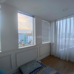 Cho thuê phòng studio Phú Nhuận tầng 5, ánh sáng tự nhiên