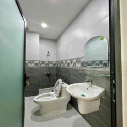 Cho Thuê Nhà Mới xây  Ngay Chợ Vườn Lài DT 180m2 1Trệt 2Lầu 3Pn 4Wc H