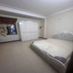 nhà 5 tầng 4Pn 4Wc khương trung 10.5tr