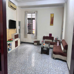 nhà 5 tầng 4Pn 4Wc khương trung 10.5tr