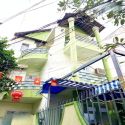 🌻Nhà đẹp, 5x18 - 3 tầng sân thượng, 5PN hẻm xe hơi Lê Văn Huân, giá 16
