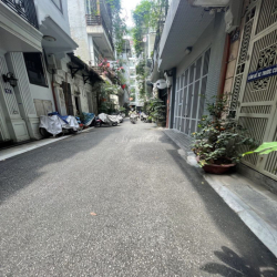 Cc Mời Thuê Nhà Lê Hồng Phong dt 50mx7t Thang Máy 5 căn hộ .